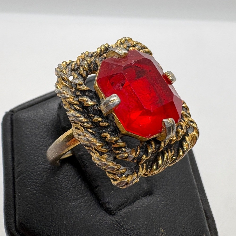 Vintage Sarah Coventry Red Stone Cocktail Ring Adjustable Gold Tone Signed
